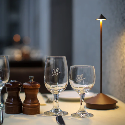 Minimalist LED Table Lamp – Dimmable Cordless Lighting