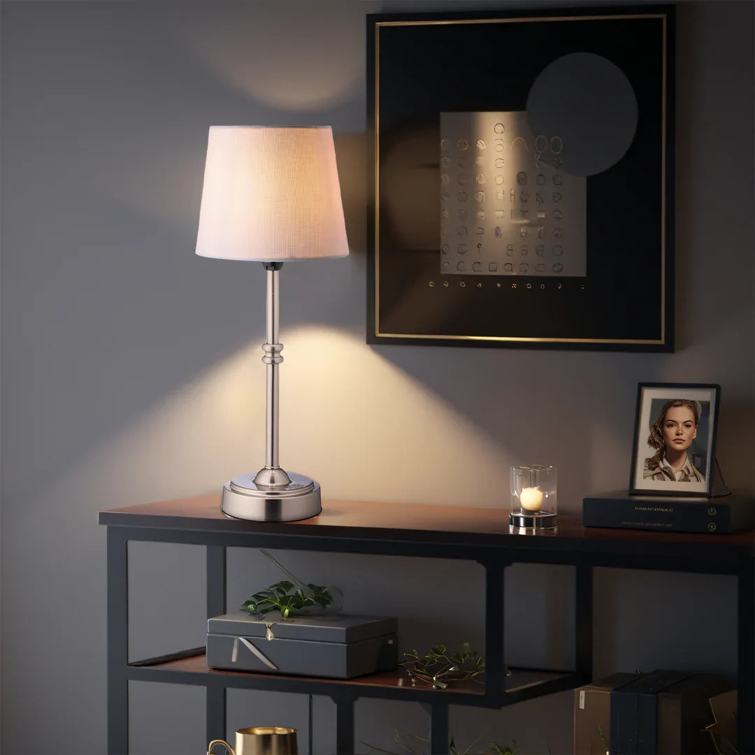 Cordless rechargeable table lamp with retro design for apartment use