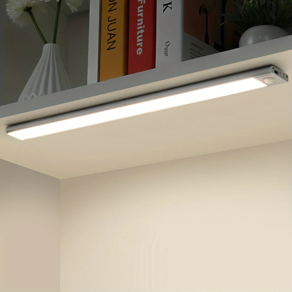 Wireless motion sensor light with magnetic mount for renters