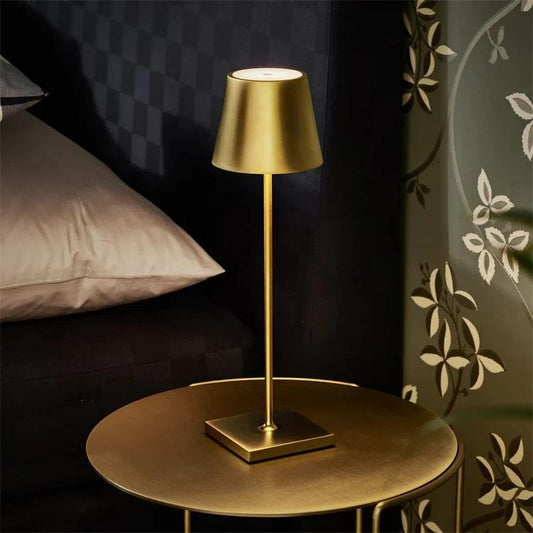 Waterproof cordless table lamp for outdoor entertaining