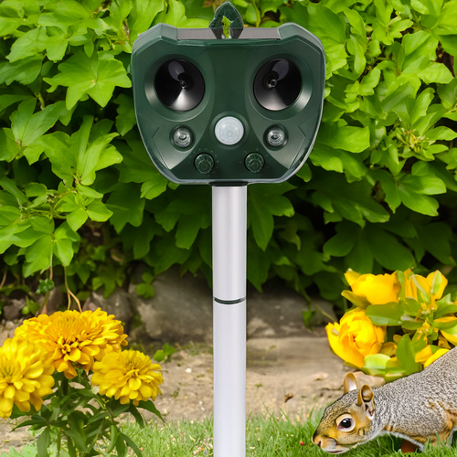 Solar Powered Outdoor Fox Repeller
