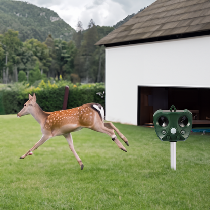 Solar Powered Outdoor Fox Repeller